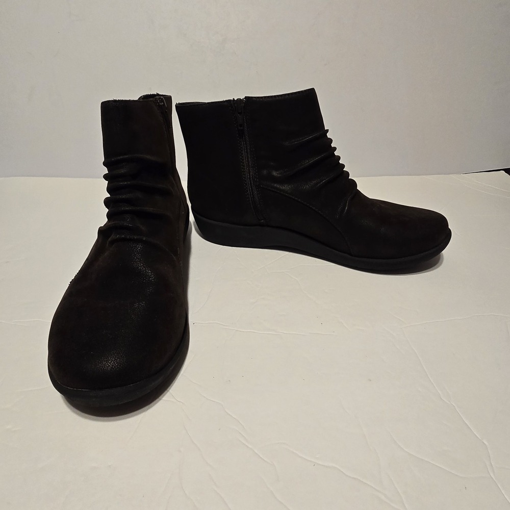 Clarks Cloudsteppers Sillian Chell Black Booties Womens Size 7.5